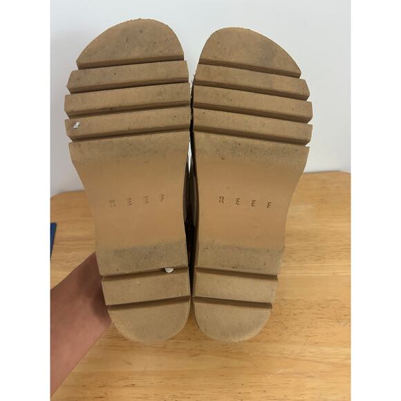 Reef Vista Higher Savanah Sandals - Whisper White - Size 7 - Picture 4 of 15